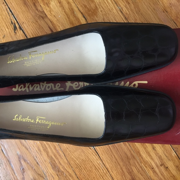 Salvatore Ferragamo Shoes - Salvatore Ferragamo Loafers-8.5A NWT